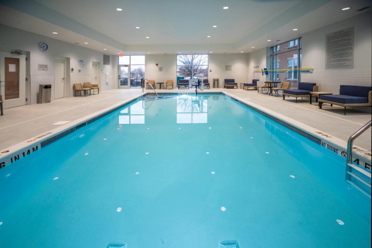 Towneplace Suites By Marriott Louisville Downtown Экстерьер фото