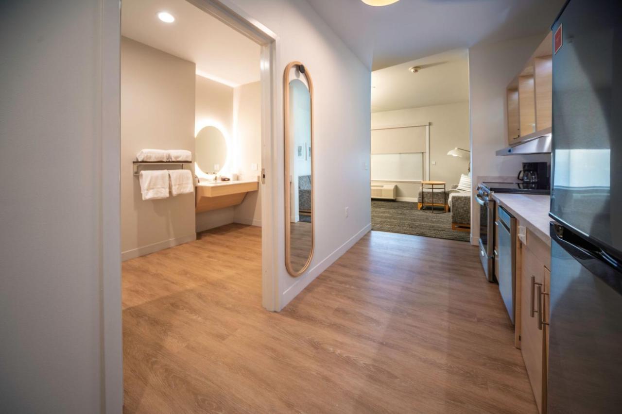 Towneplace Suites By Marriott Louisville Downtown Экстерьер фото