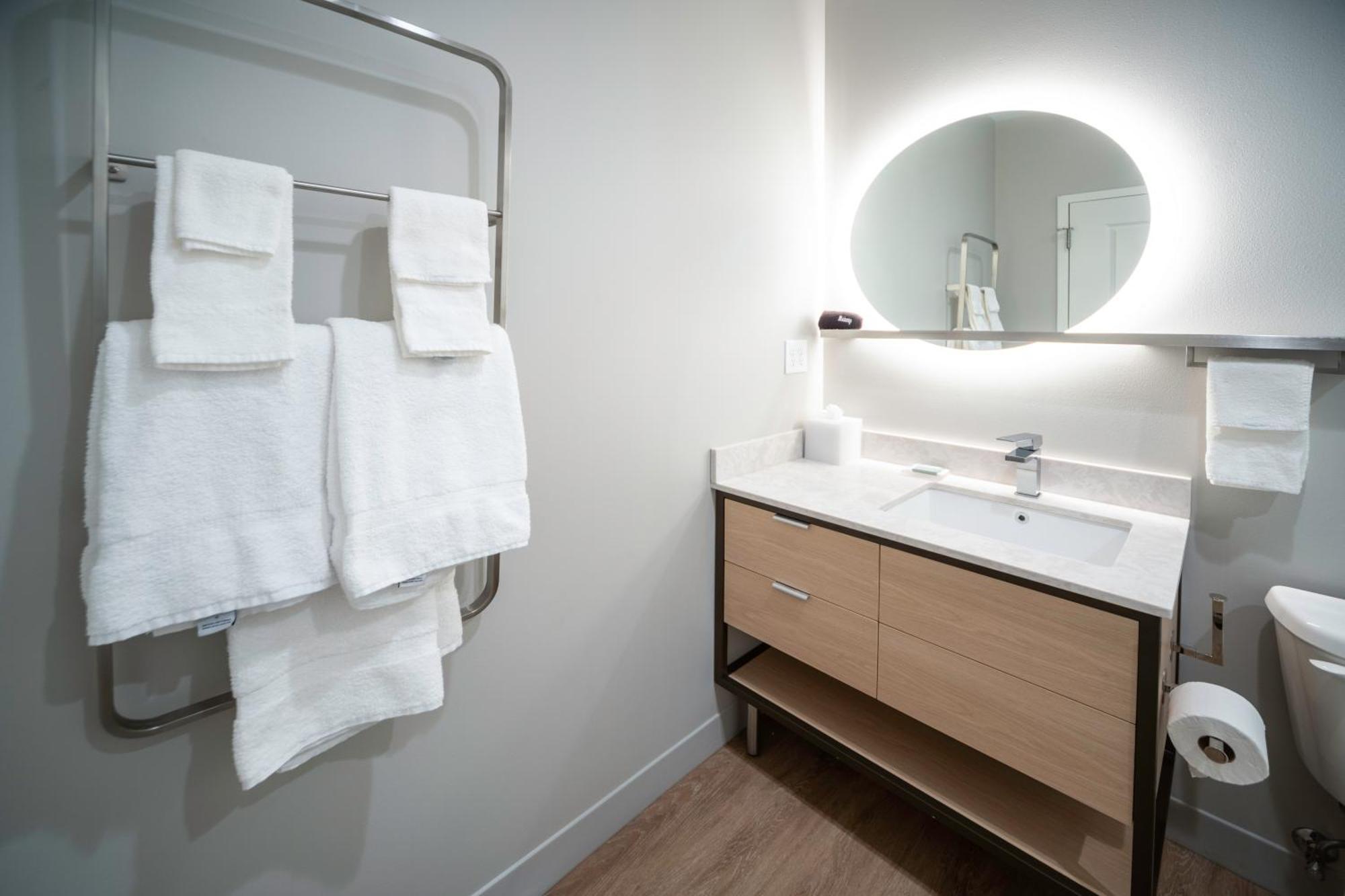 Towneplace Suites By Marriott Louisville Downtown Экстерьер фото