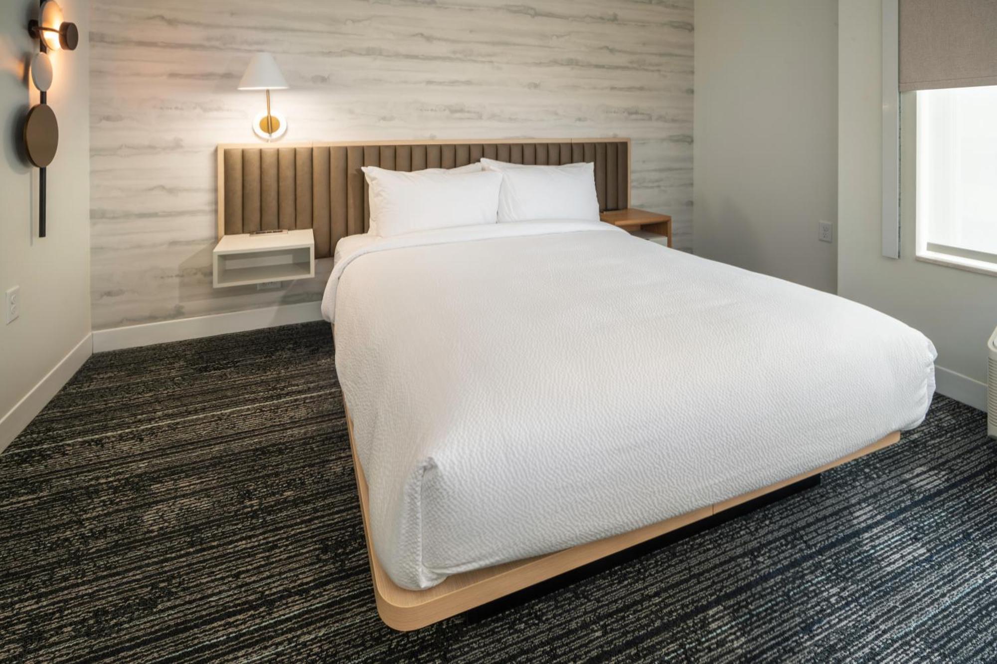 Towneplace Suites By Marriott Louisville Downtown Экстерьер фото